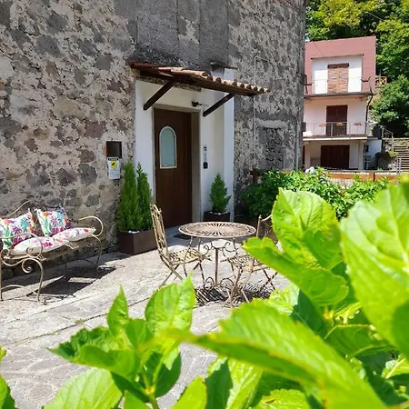 Il Cavallo A Dondolo Apartment Abbadia San Salvator