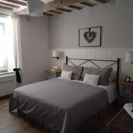 Il Cavallo A Dondolo Apartment *