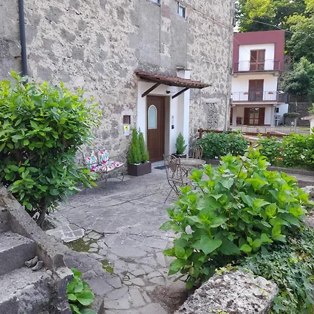 Il Cavallo A Dondolo Apartment *